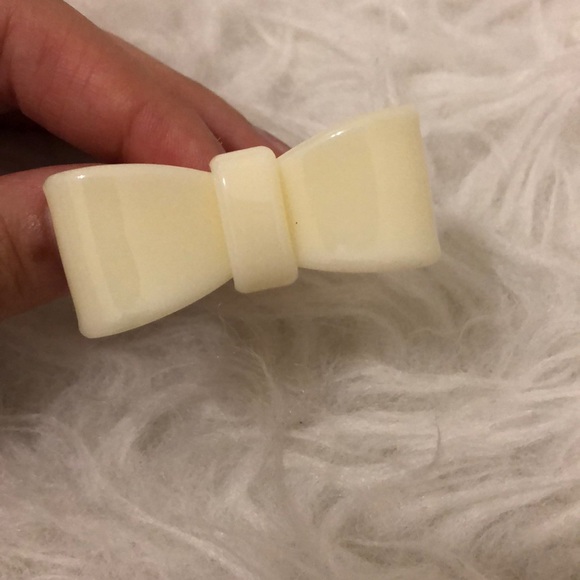 Bow Ring - Picture 2 of 4